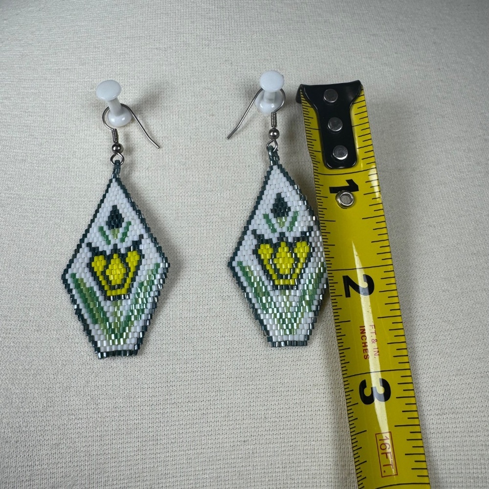 Geometric Beaded Earrings Set - Multicolor - Picture 5 of 9